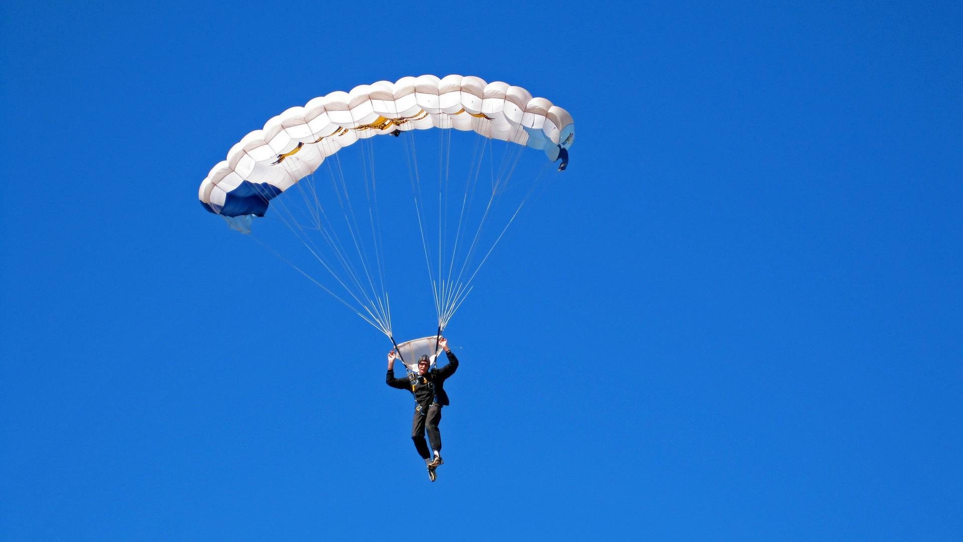 CBA各地训练营开营 青少年参与热情高涨,cba训练营怎么报名